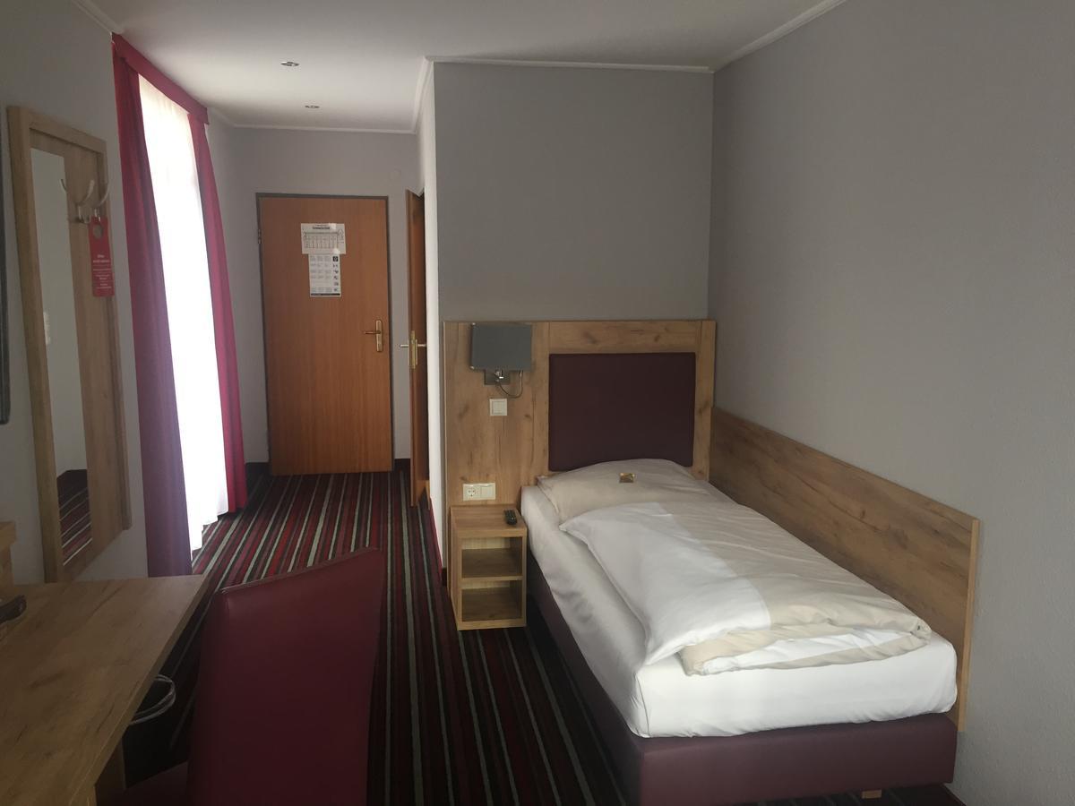 Hotel Suederelbe ハンブルク エクステリア 写真